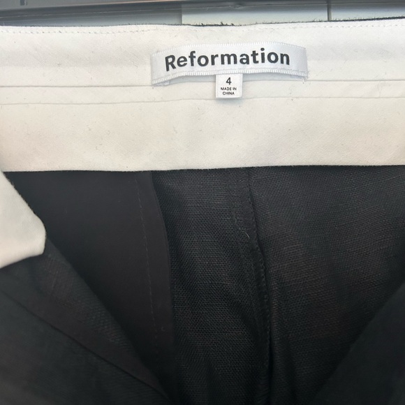 Never worn Reformation Linen Pants - Picture 5 of 5
